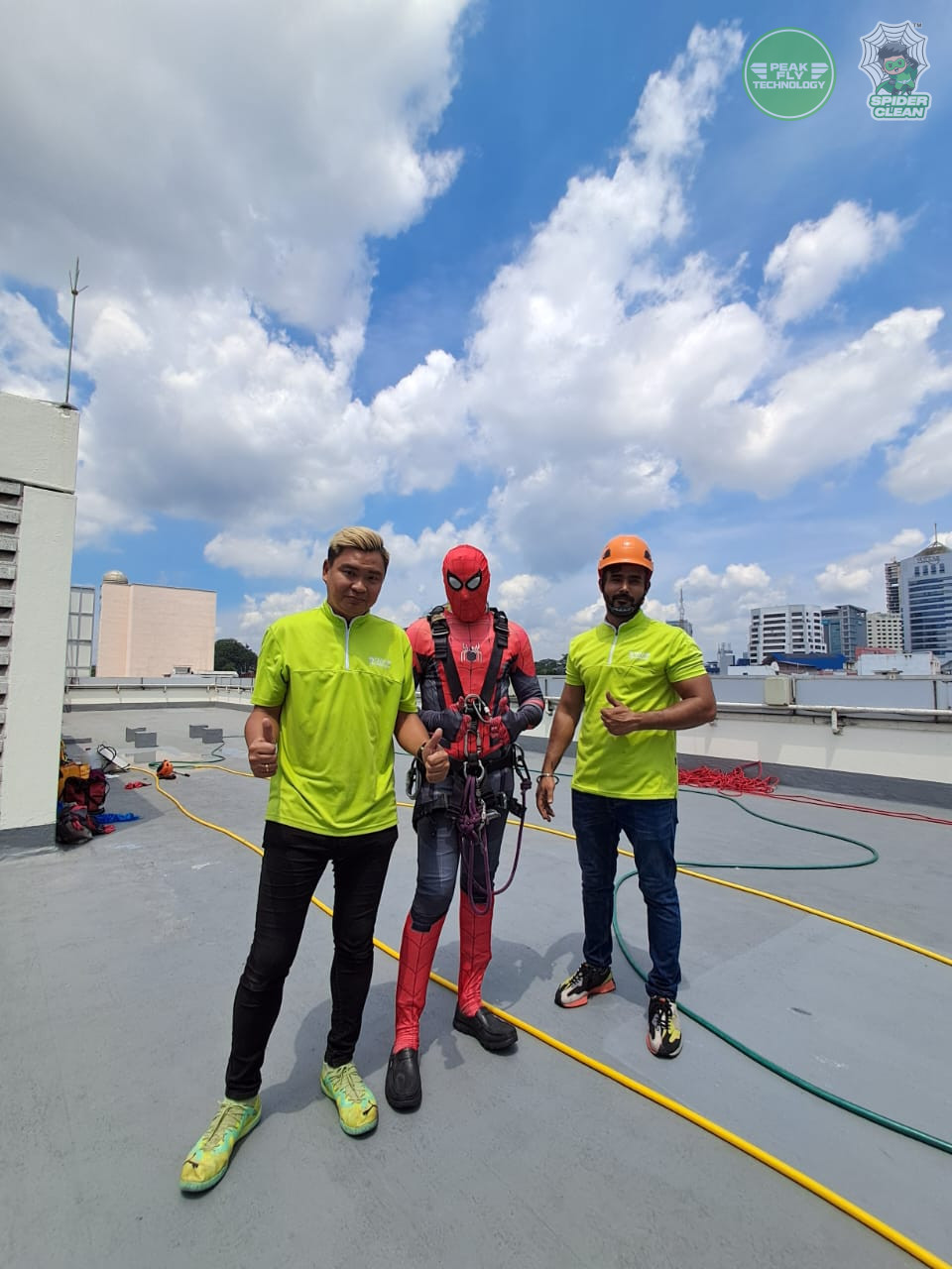 Peak Fly Technology (M) Sdn. Bhd. | Project - OCBC SIGNBOARD CLEANING (ROPE ACCESS)